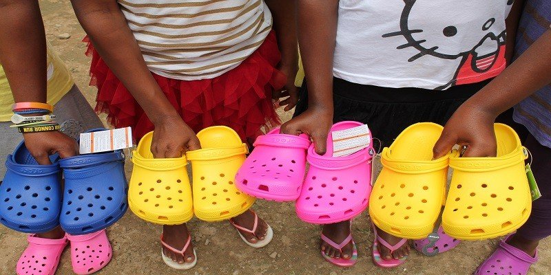 Can Kids Wear Crocs To School