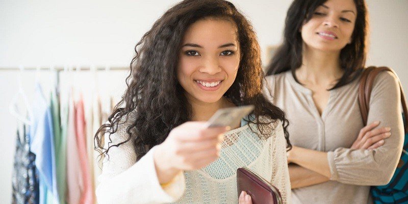 Can Your Parents See If You Use Their Credit Card