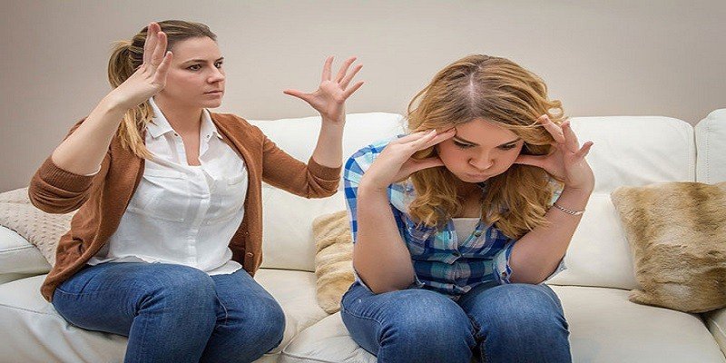 How To Deal With Controlling Parents In College