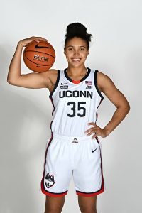 Azzi Fudd Parents, Age, Height, Family, Boyfriend, Net Worth, Instagram