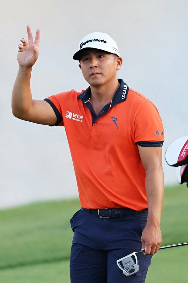 Kurt Kitayama Career