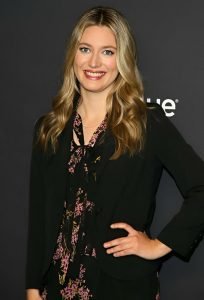 Zoe Perry Parents, Age, Height, Husband, Children, Instagram, Net Worth