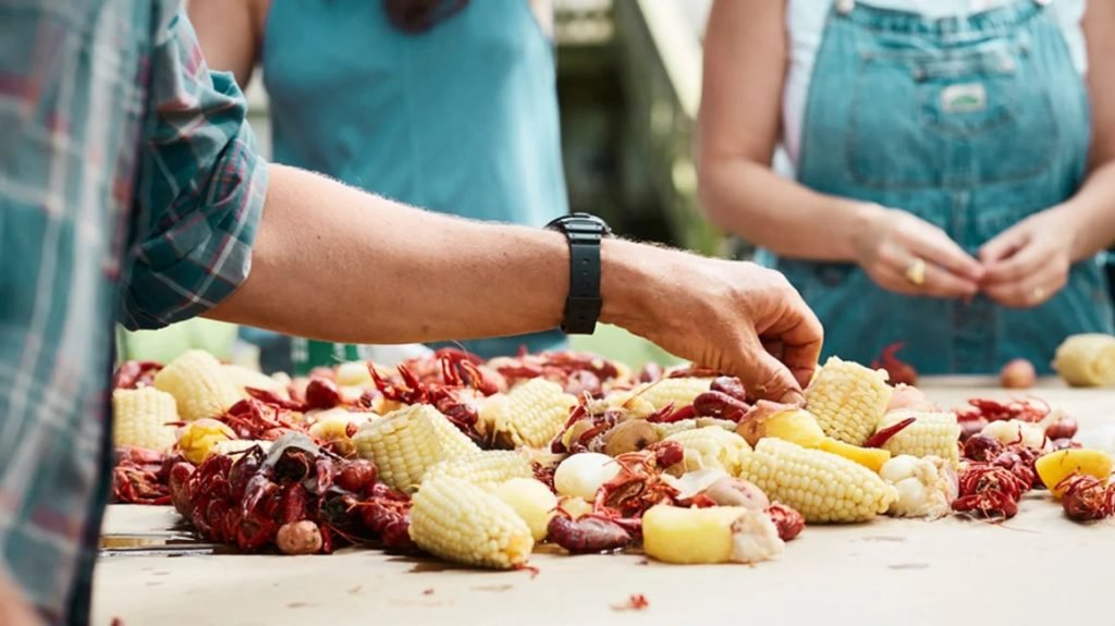 Can Pregnant Women Eat Crawfish?